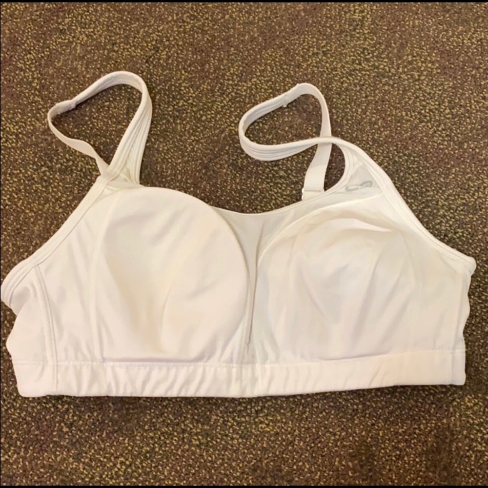Champion 36C Sports Bra with Removable Padding